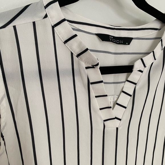 Professional top - Picture 2 of 3